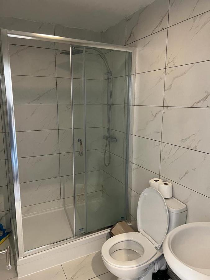 Modern Apartment In London Finchley Eksteriør billede
